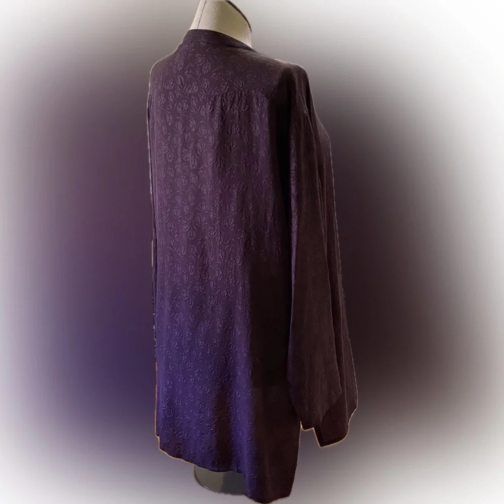 CHICO’S 100% Silk Deep Plum Long Sleeve Tunic 3-D flowing floral design Chicos 3 - Picture 9 of 11